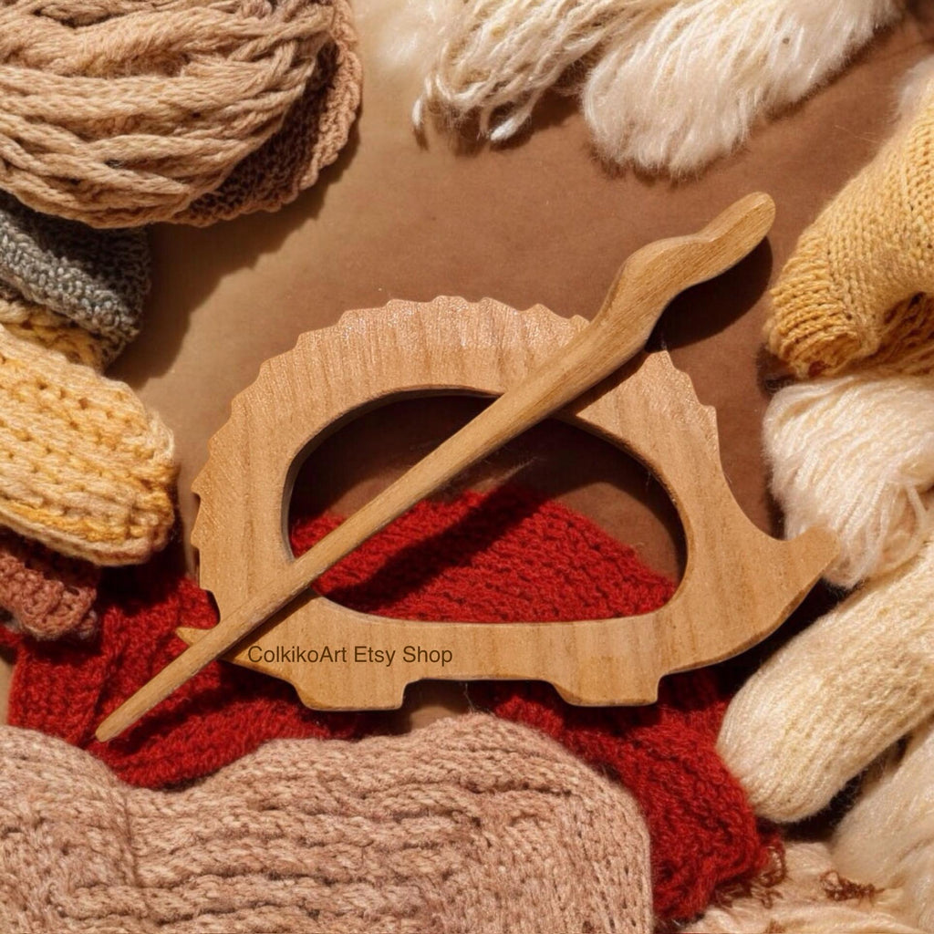 Spilla in legno per scialle - Riccio