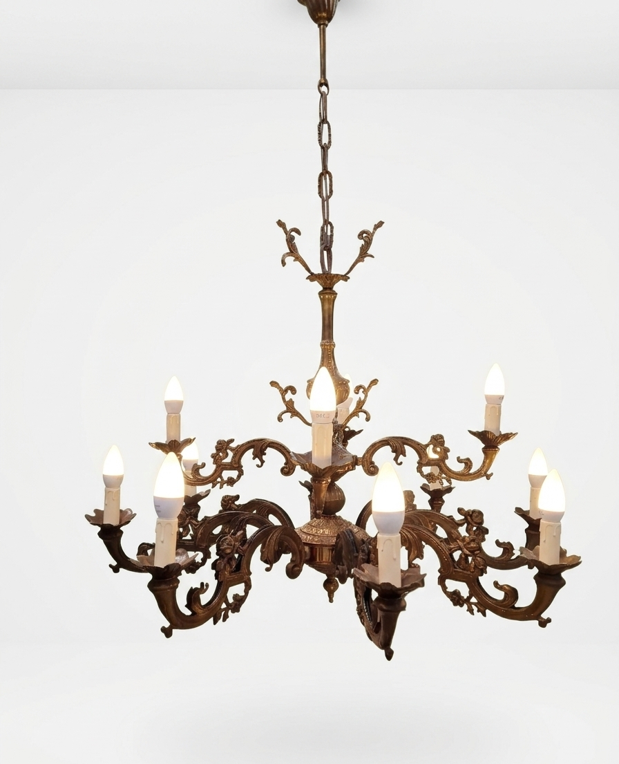 Lustre italien vintage à 12 bras, motif de feuilles, laiton, années 1950