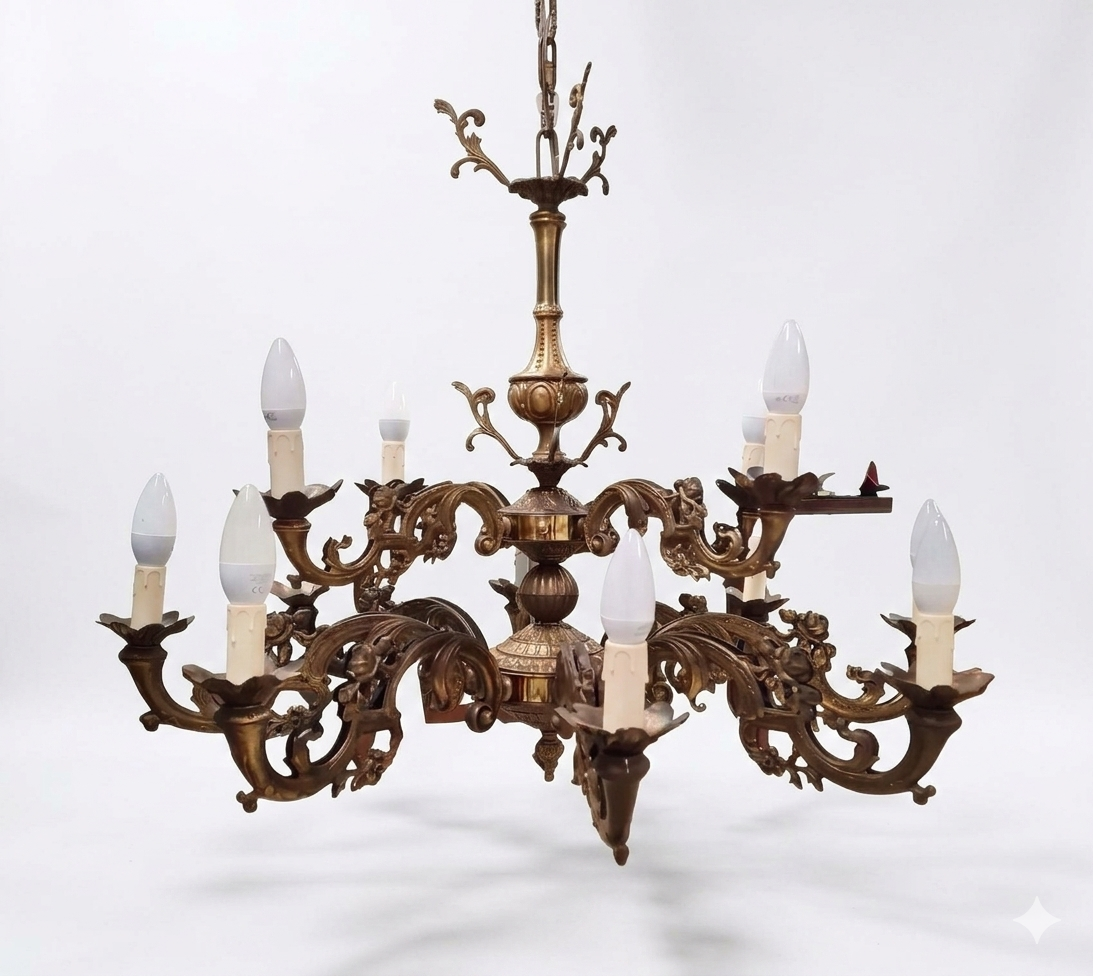 Lampadario italiano d'epoca a 12 bracci, motivo a foglia, ottone, anni '50