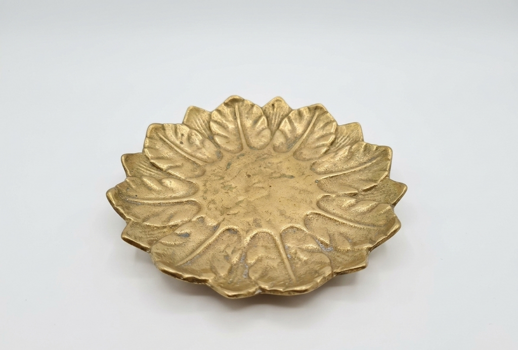 Vintage brass flower-shaped plate