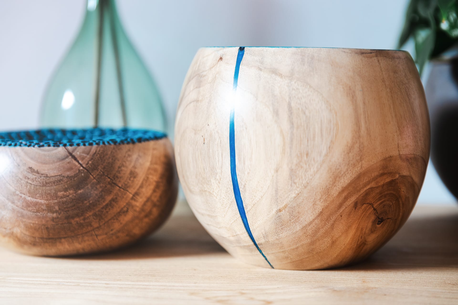 Ciotole in legno di noce tornito