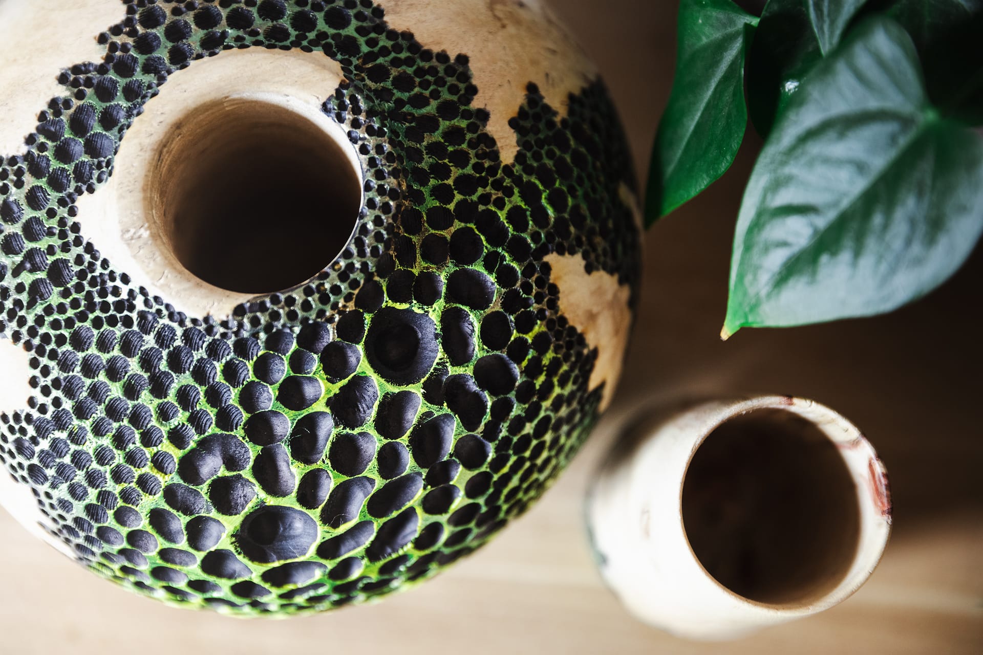 Vaso in legno di carrubo grande