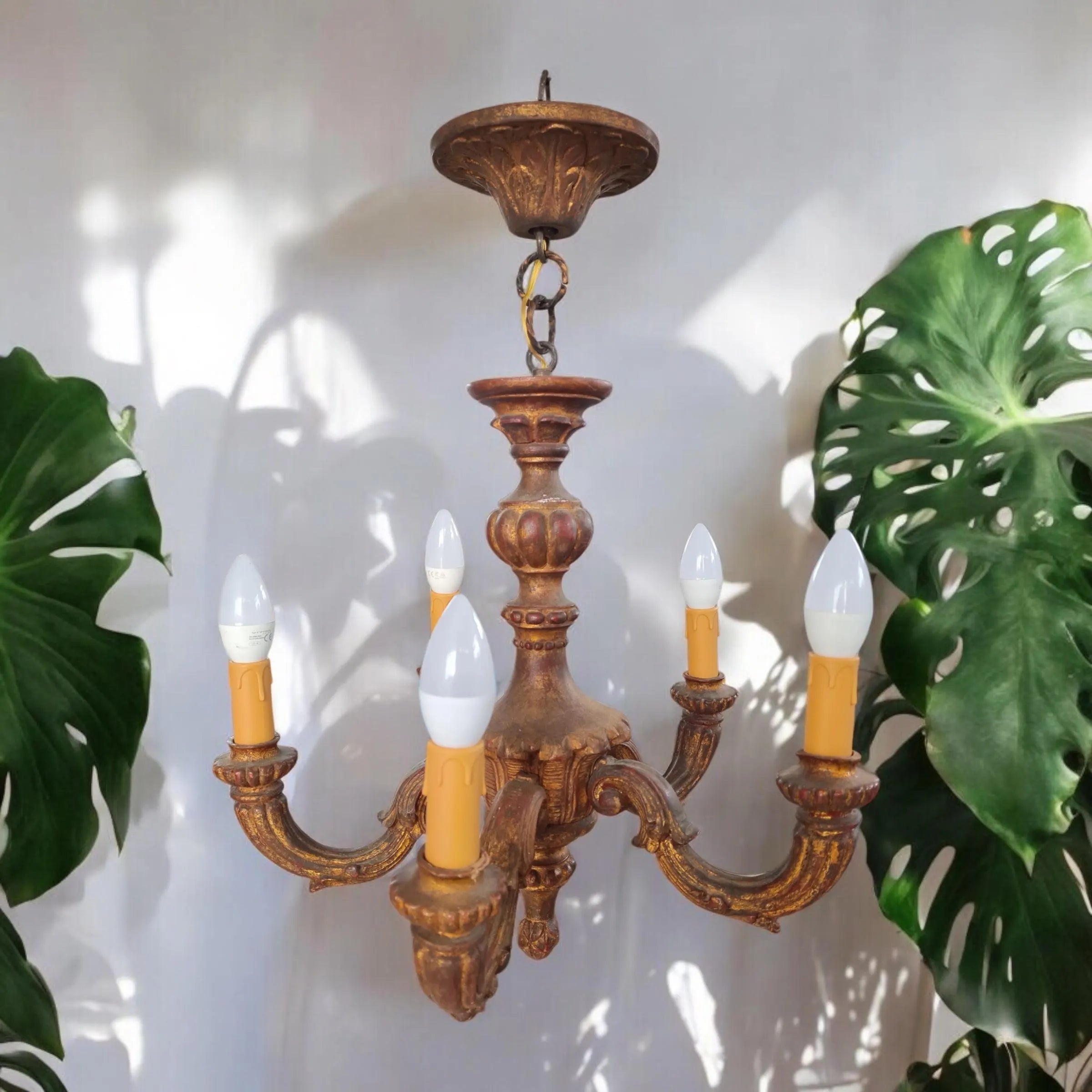 Lustre en bois à 5 bras
