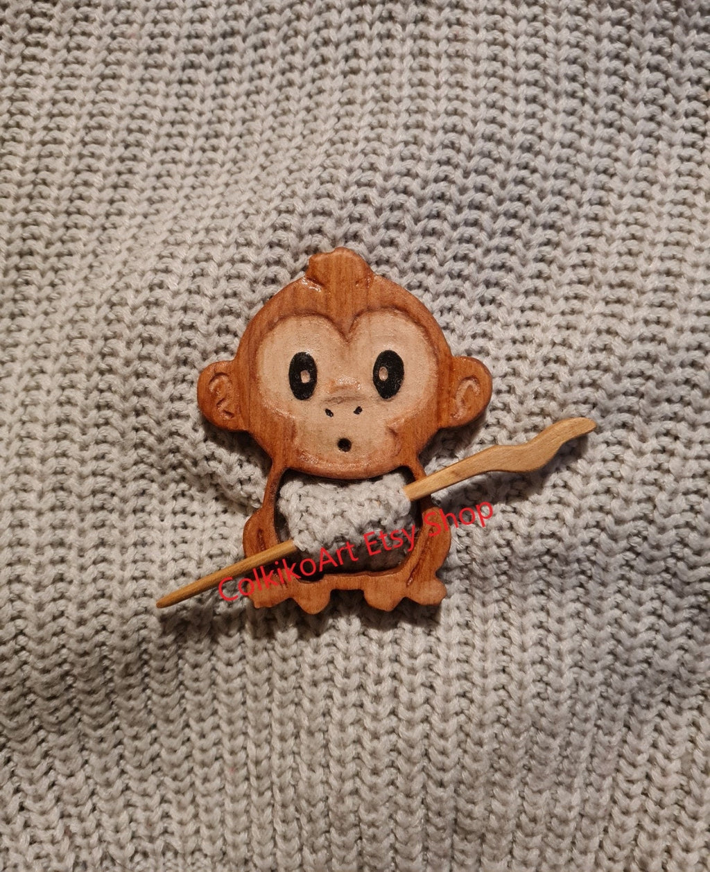Wooden Shawl Pin, Wood Brooch, Wood Scarf Pin, Women Gift, Baby girl gift,Eco friendly Accessory, Jewlery, animal, bear pin, brooch