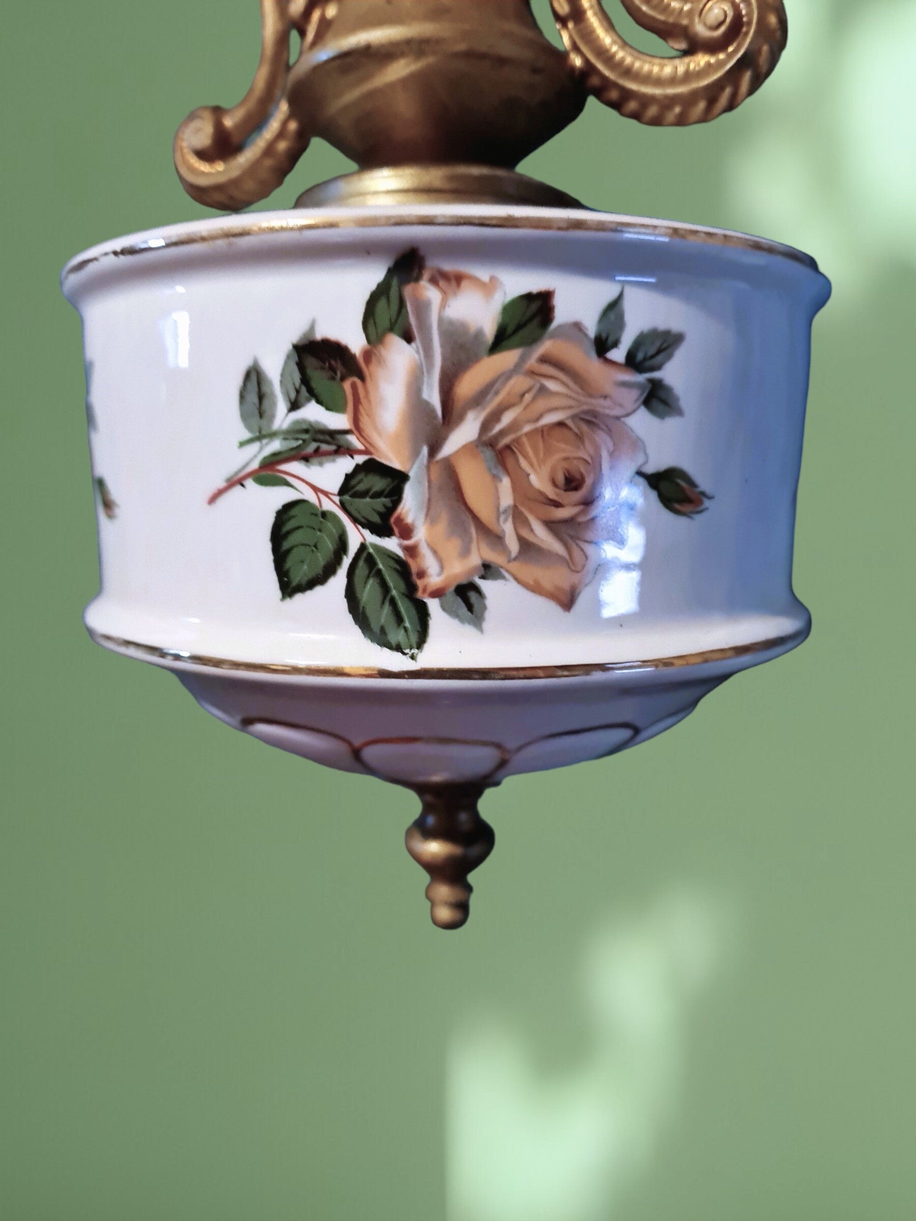 Lampada a sospensione con vetro opaino