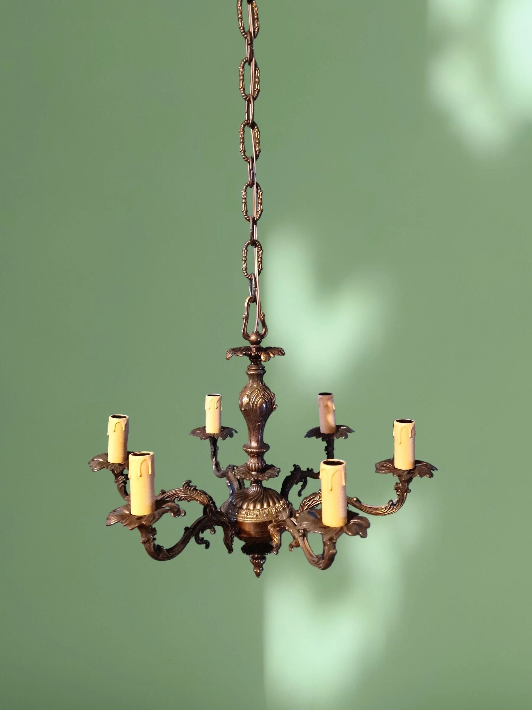 Lustre vintage italien à 6 bras en laiton, années 1950