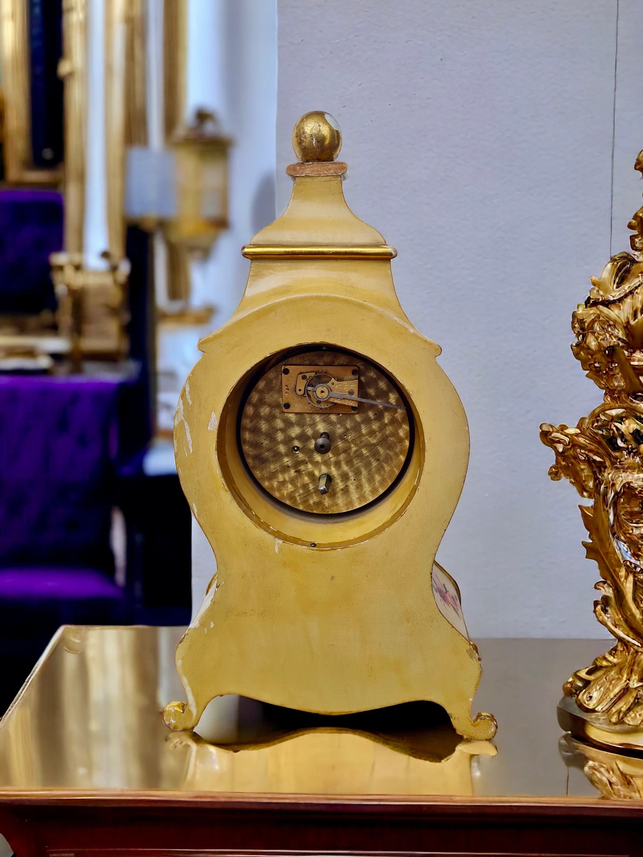 Orologio svizzero a pendolo di Neuchâtel secondo Luigi XVI