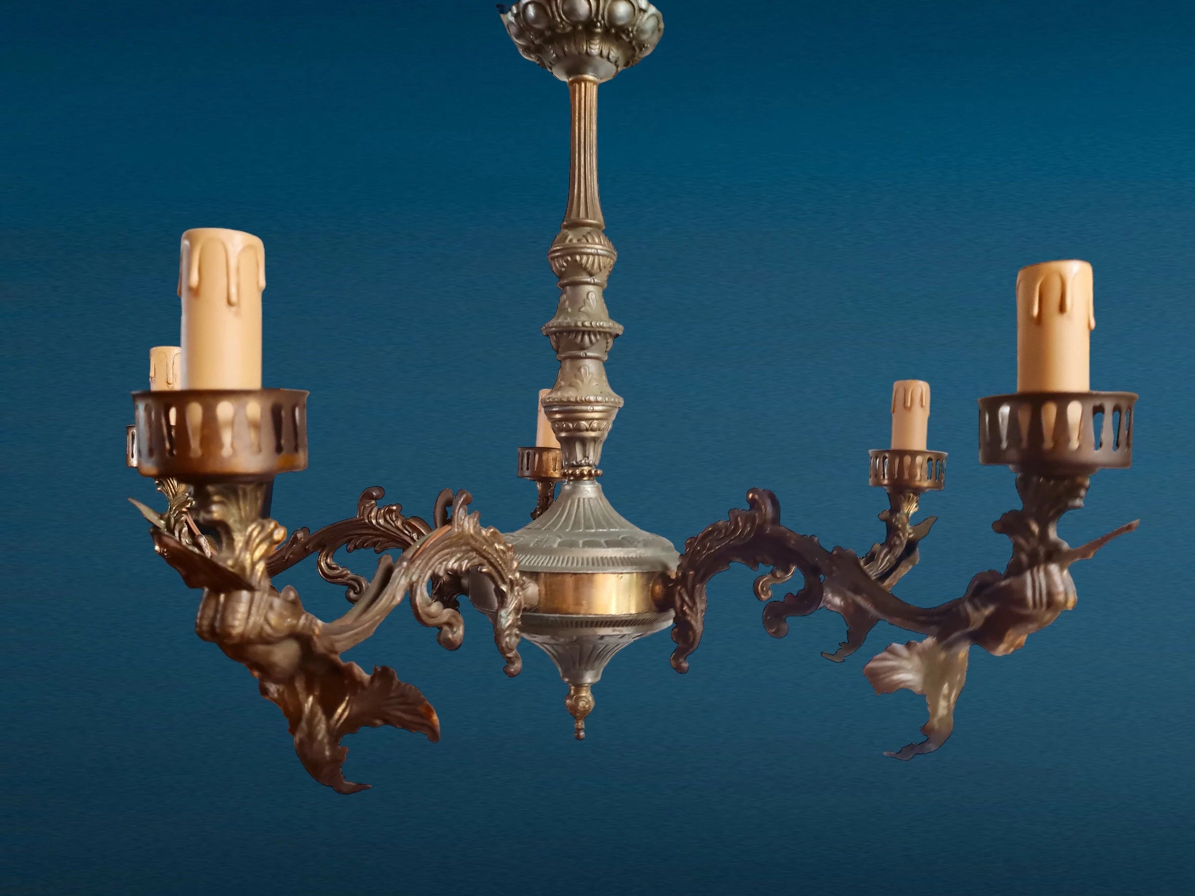 Lustre italien vintage à 5 bras orné de cariatides