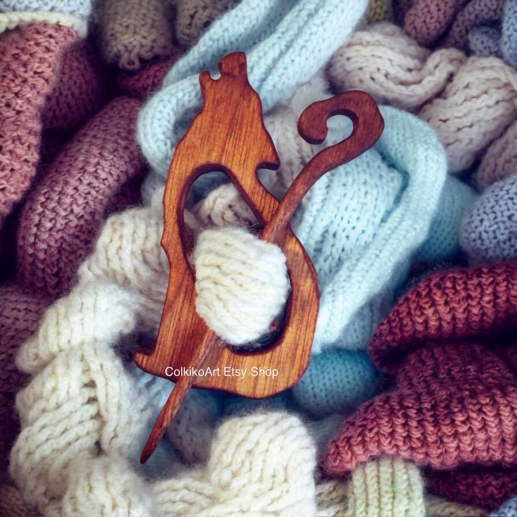 Wooden Shawl Pin, Wood Brooch, Wood Scarf Pin, Women Gift, Baby girl gift,Eco friendly Accessory, Jewlery, animal, wolf pin, brooch