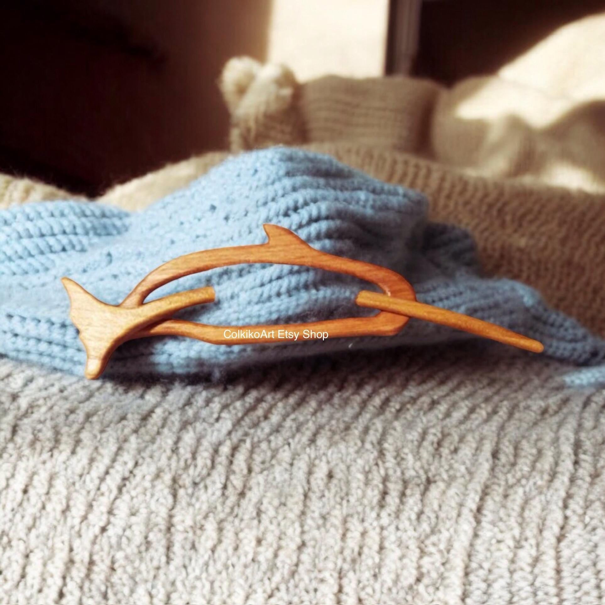 Wooden Shawl Pin, Wood Brooch, Wood Scarf Pin, Women Gift, Baby girl gift,Eco friendly Accessory, Jewlery, animal, narwhal, brooch