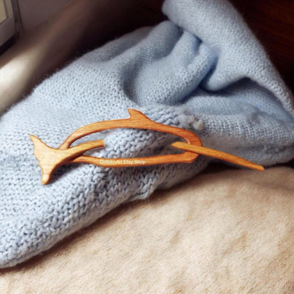 Wooden Shawl Pin, Wood Brooch, Wood Scarf Pin, Women Gift, Baby girl gift,Eco friendly Accessory, Jewlery, animal, narwhal, brooch
