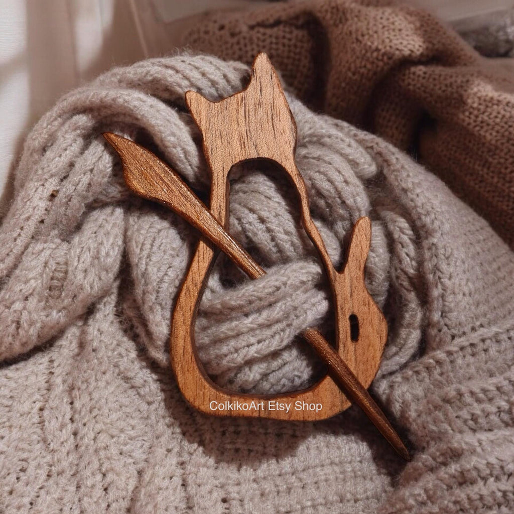 Cat lover Wooden Shawl Pin, Wood Brooch,Knitted Scarf, Women Gift, kittens,Eco friendly Accessory