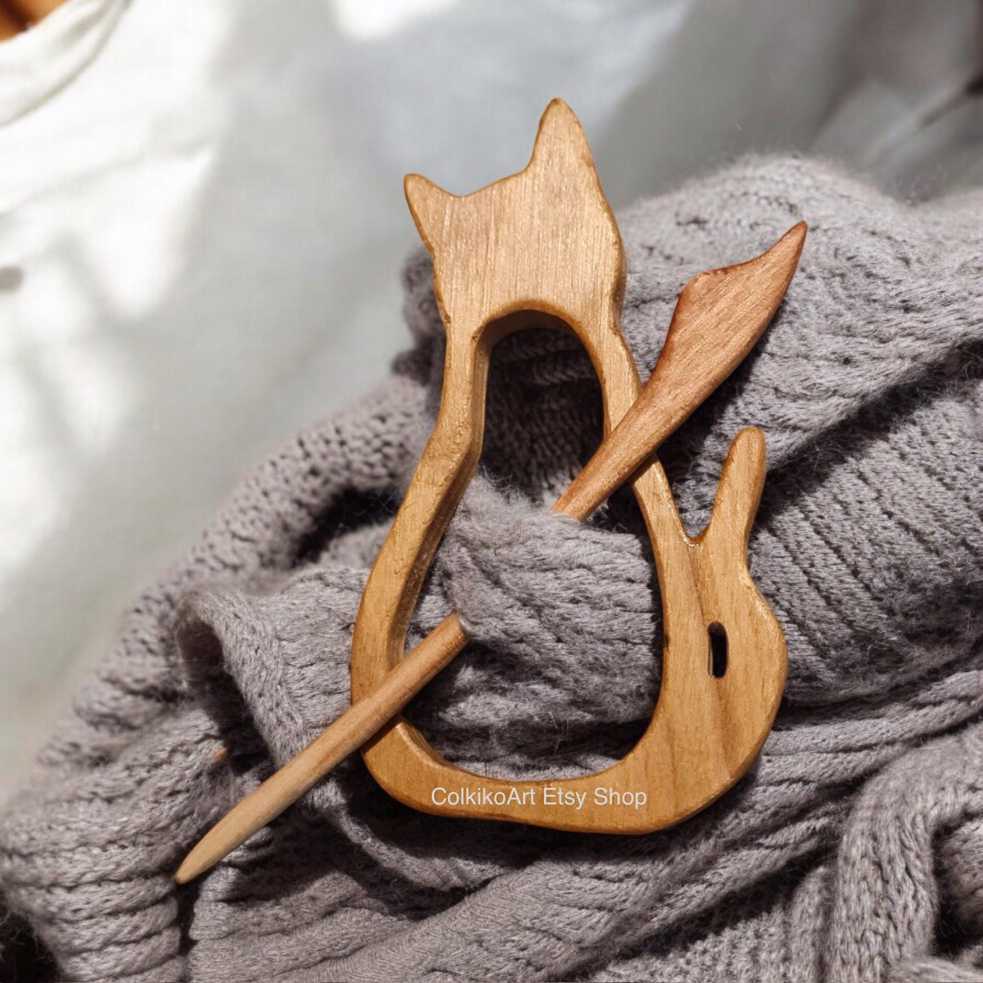 Cat lover Wooden Shawl Pin, Wood Brooch,Knitted Scarf, Women Gift, kittens,Eco friendly Accessory