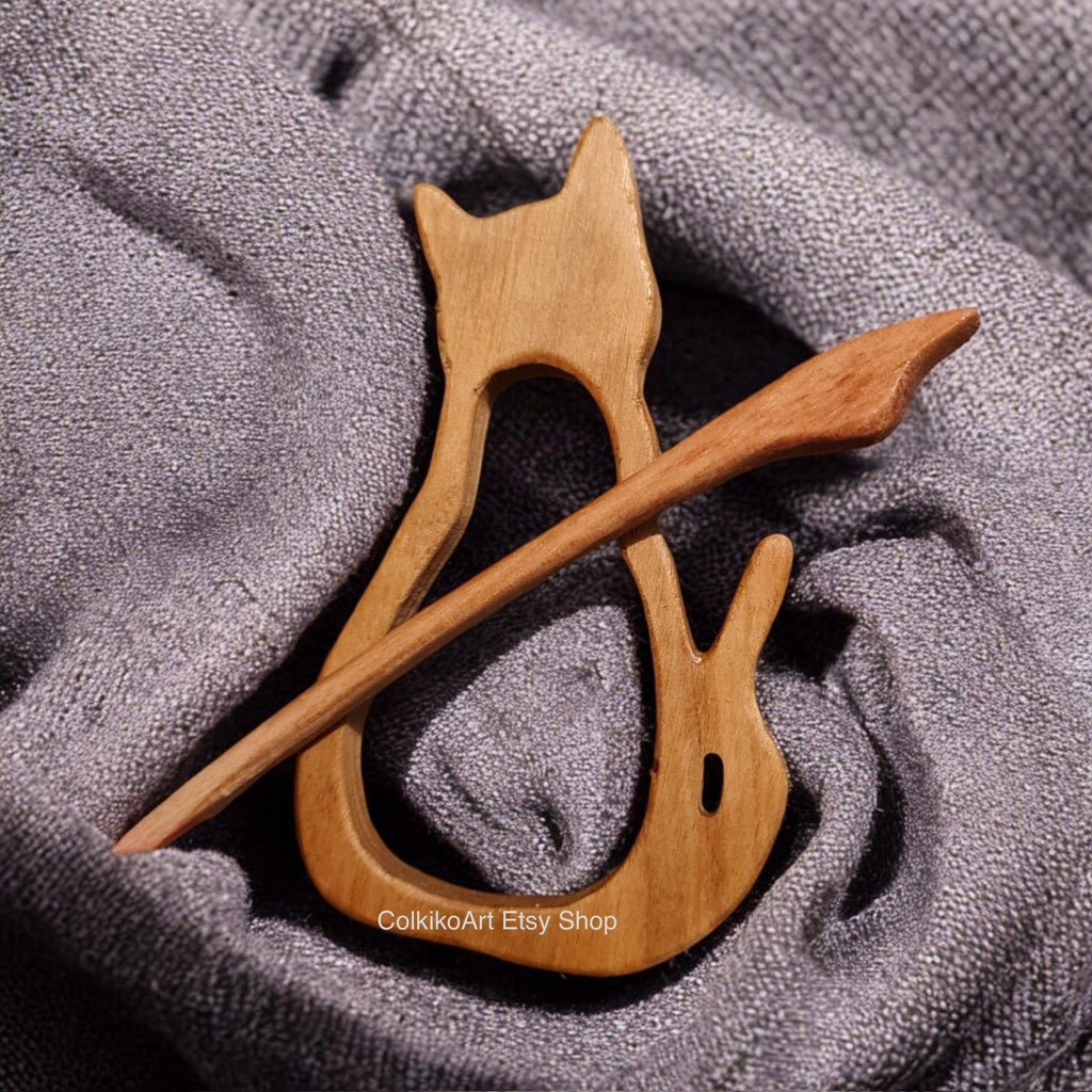 Cat lover Wooden Shawl Pin, Wood Brooch,Knitted Scarf, Women Gift, kittens,Eco friendly Accessory