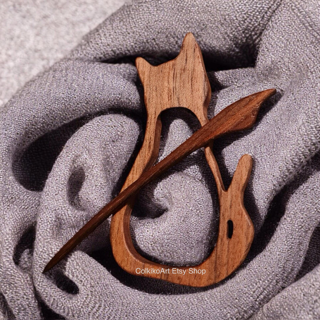 Cat lover Wooden Shawl Pin, Wood Brooch,Knitted Scarf, Women Gift, kittens,Eco friendly Accessory