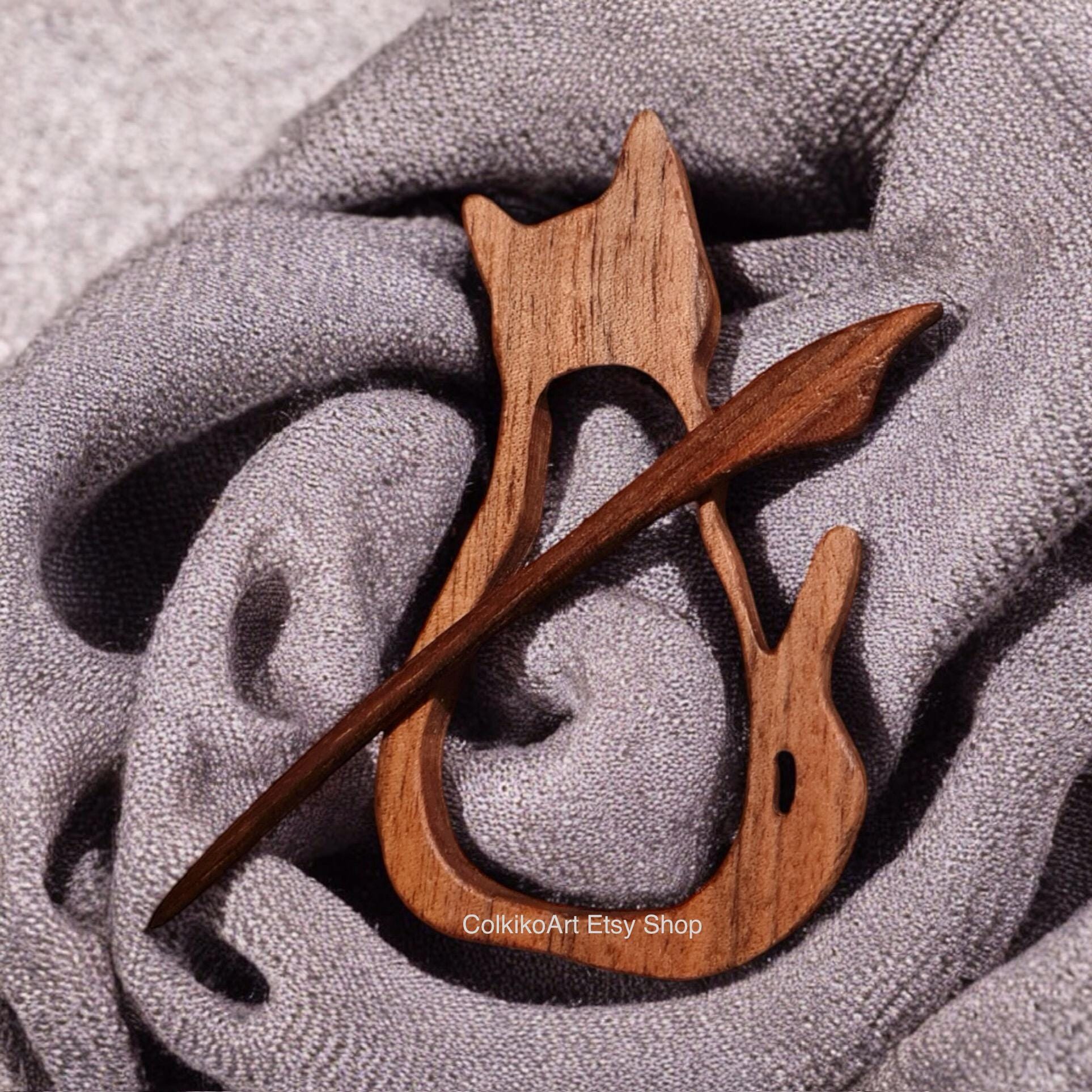 Cat lover Wooden Shawl Pin, Wood Brooch,Knitted Scarf, Women Gift, kittens,Eco friendly Accessory