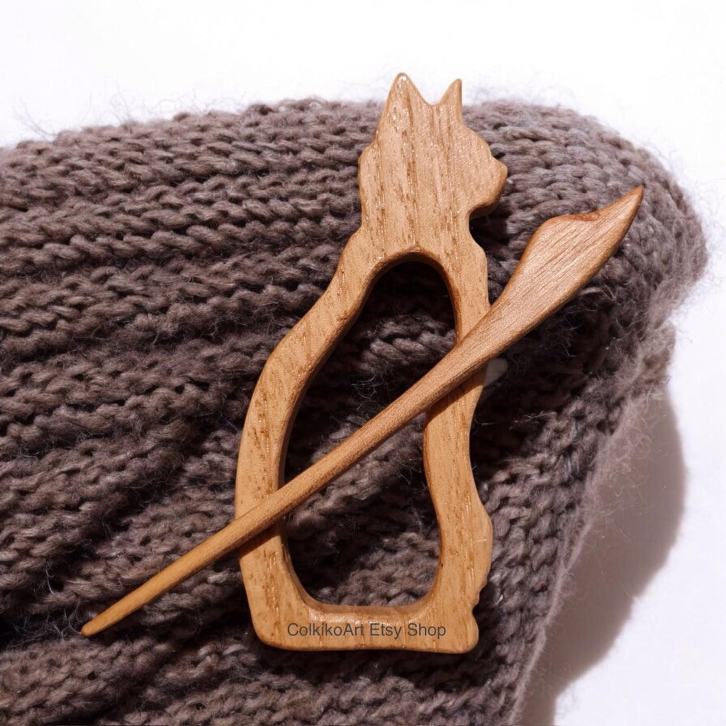 Cat lover Wooden Shawl Pin, Wood Brooch, Wood Scarf Pin, Women Gift, kittens,Eco friendly Accessory, Jewlery, love, geart pin, brooch