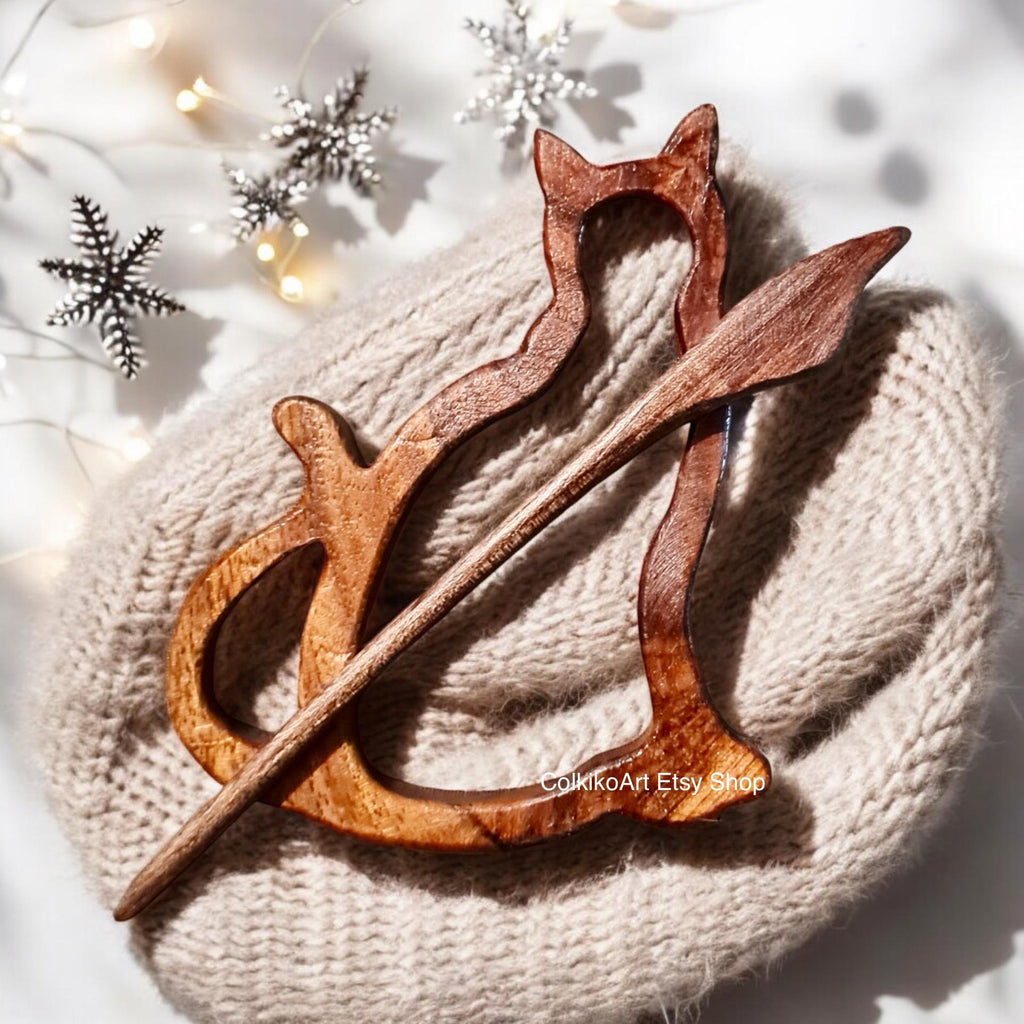 Cat lover kitten Wooden Shawl Pin, Wood Brooch, Wood Scarf Pin, Women Gift, kittens,Eco friendly