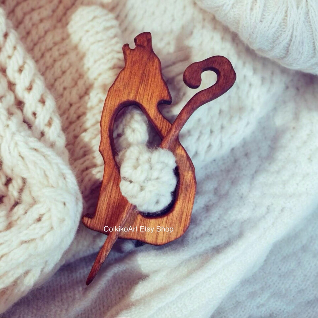 Wooden Shawl Pin, Wood Brooch, Wood Scarf Pin, Women Gift, Baby girl gift,Eco friendly Accessory, Jewlery, animal, wolf pin, brooch