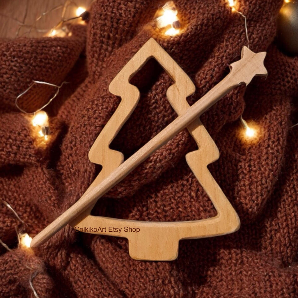 christmas tree Wooden Shawl Pin, Wood Brooch, knitted Scarf Pin, Women Gift,Accessory, Jewlery
