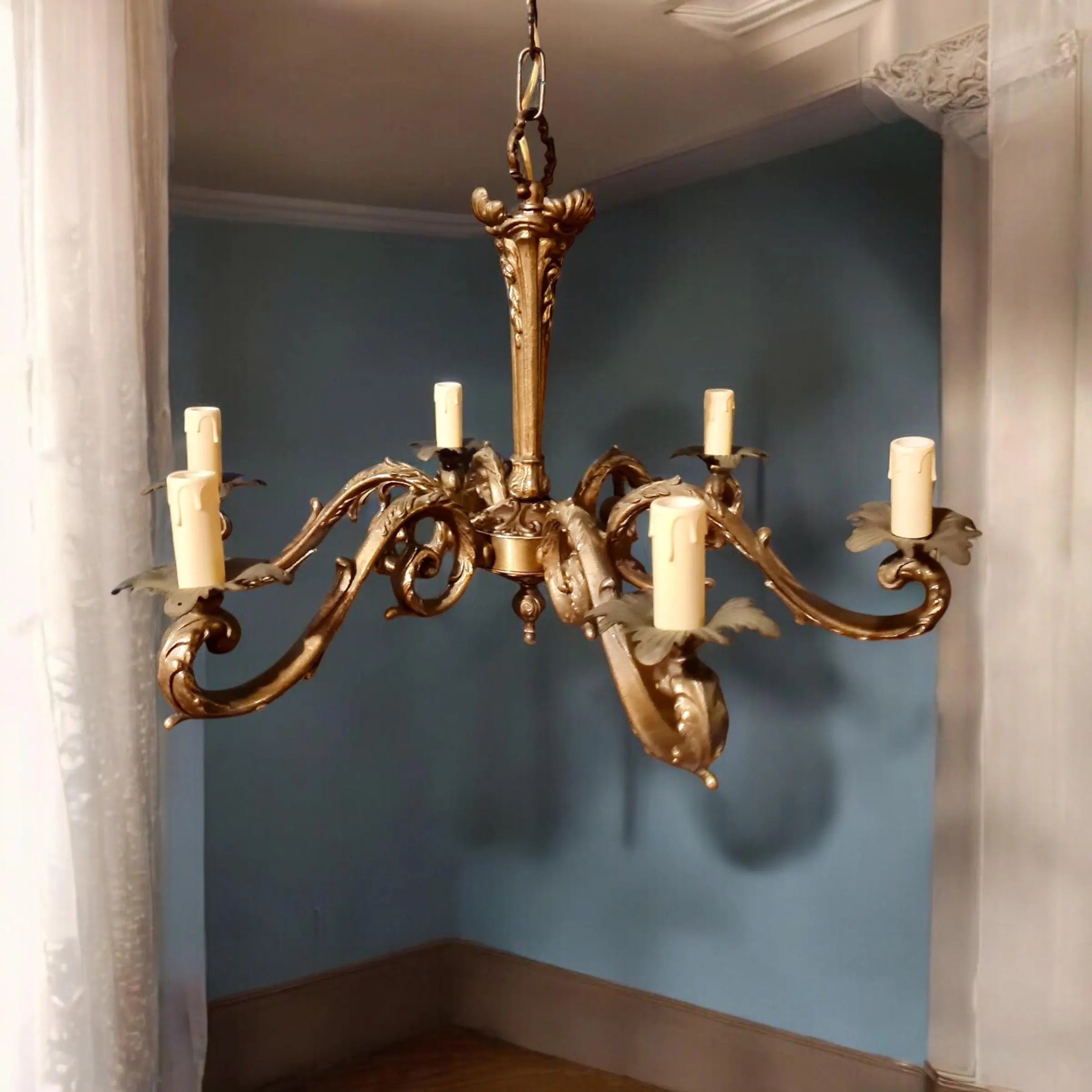 Lustre italien en laiton à six bras des années 1950