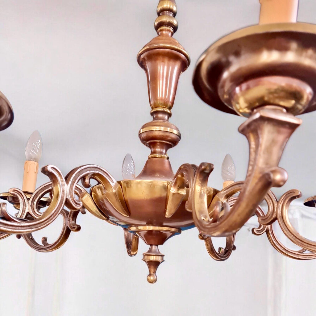 Lampadario italiano vintage a 8 braccia in ottone