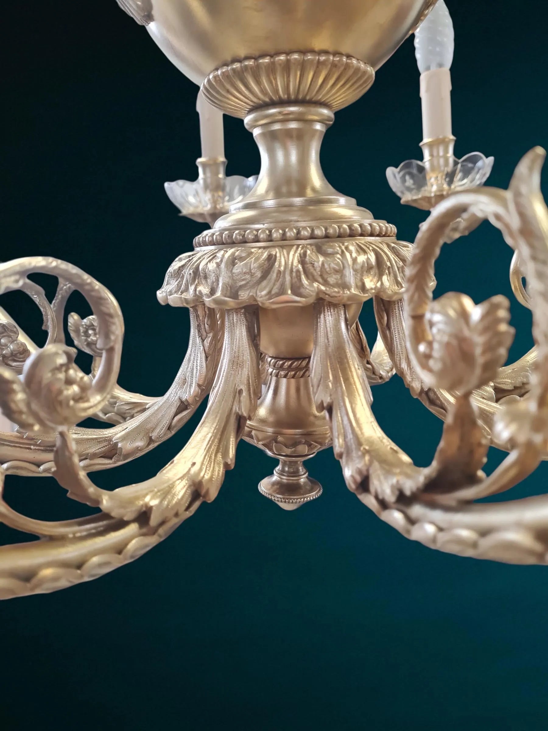 Lustre vintage en laiton à 8 bras