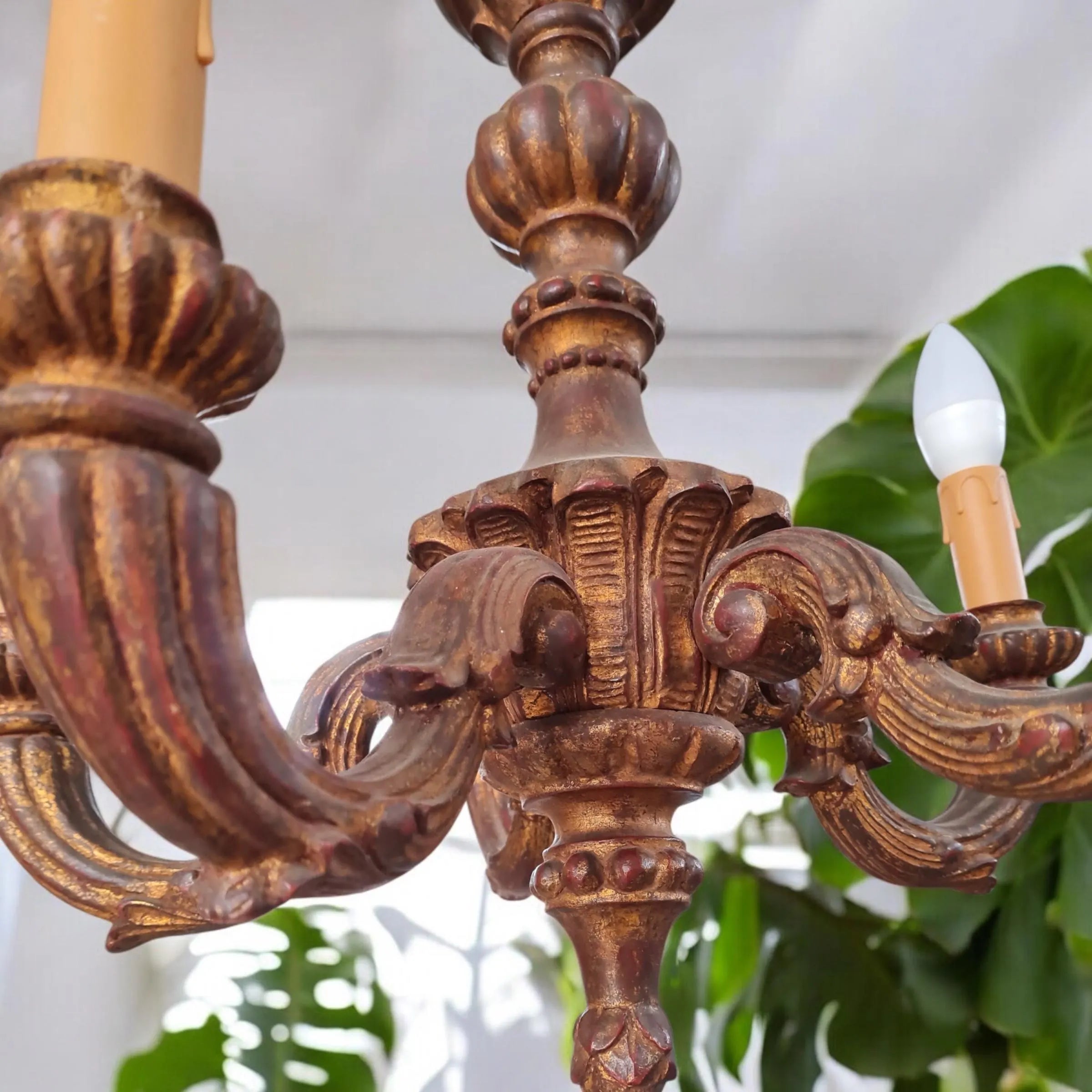Lustre en bois à 5 bras