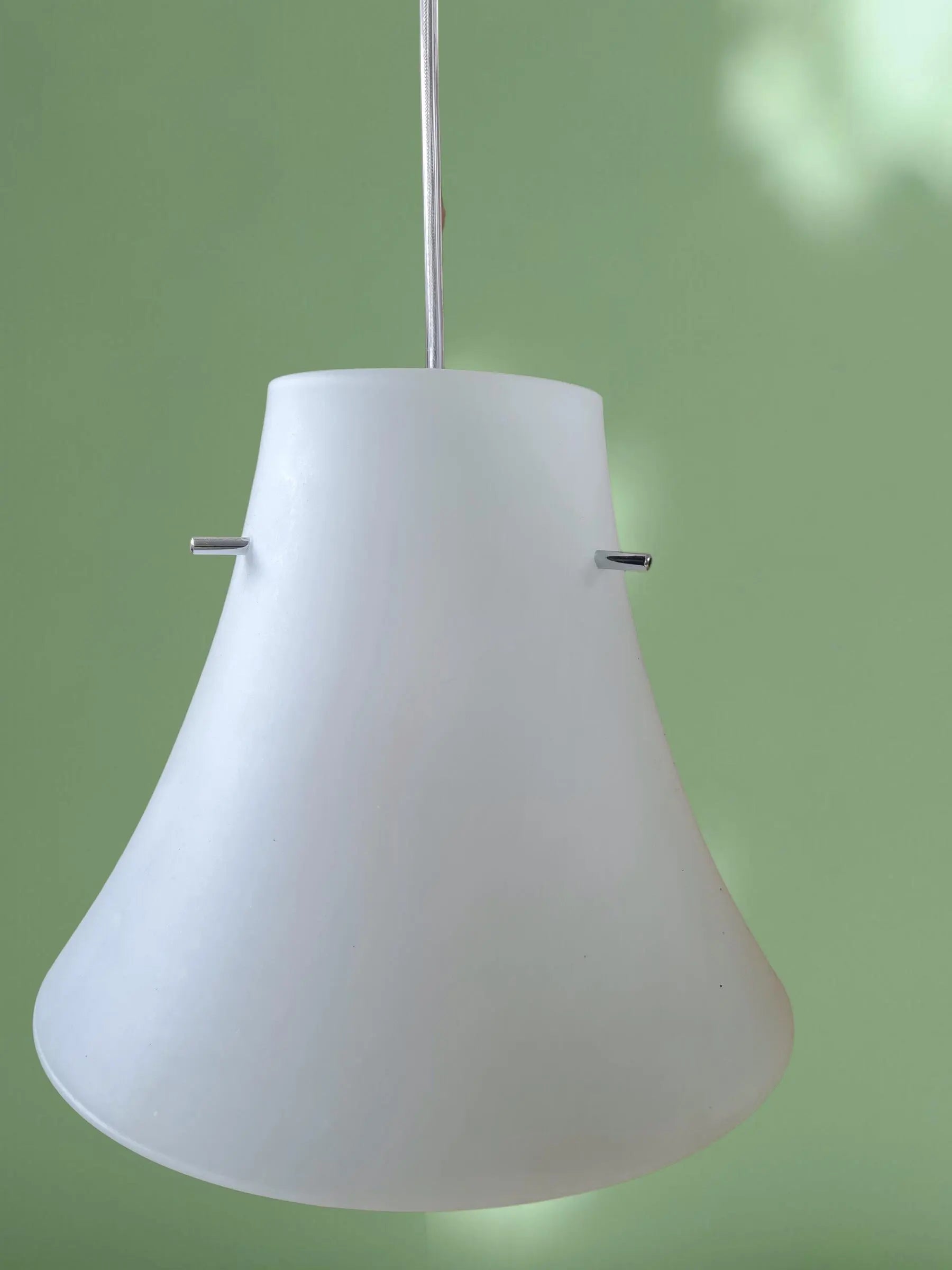 Suspension de style mid-century avec verre opale