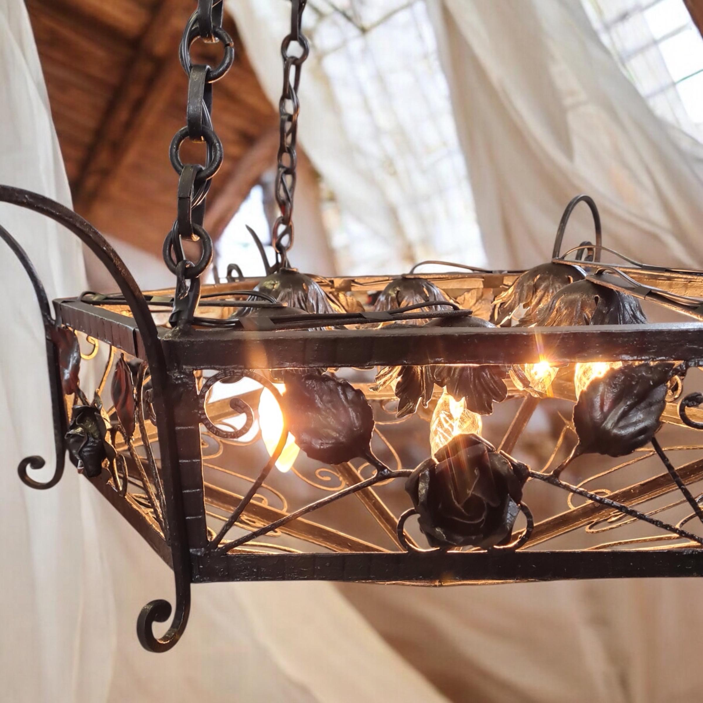 Lampadario italiano vintage 6 luci, stile medievale