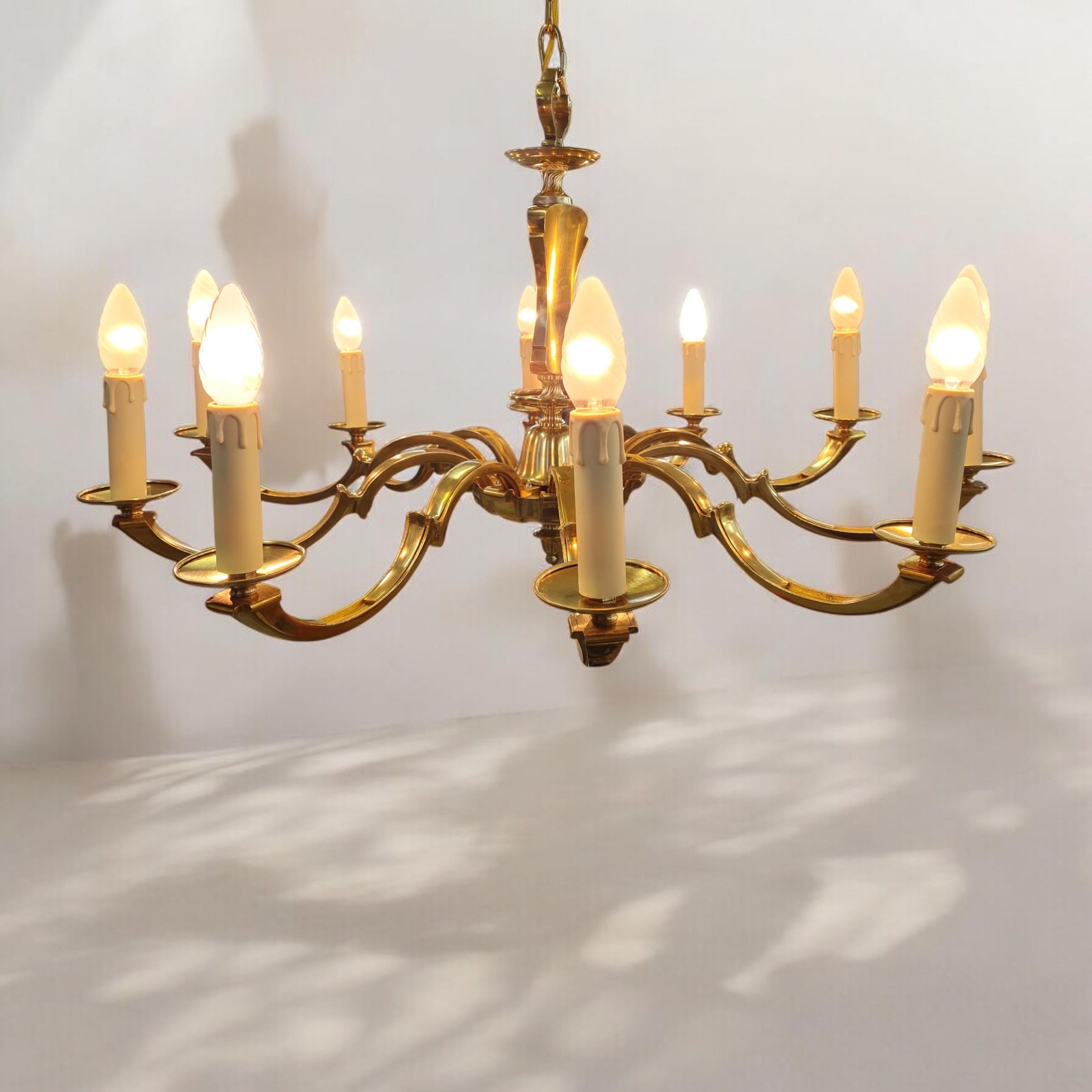 Lampadario in metallo e ottone 10 luci, minimale