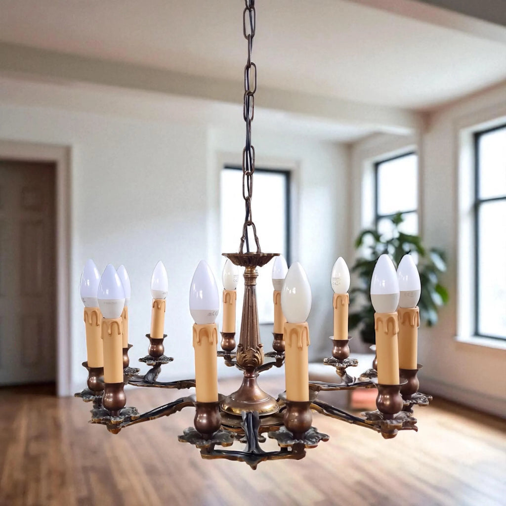 Lampadario italiano d'epoca a 12 luci